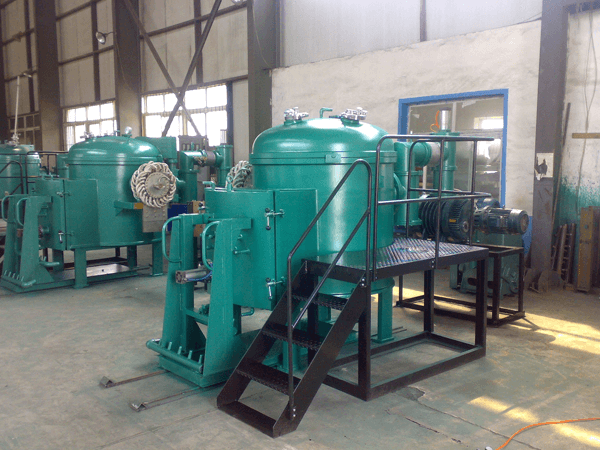 Vacuum induction furnace